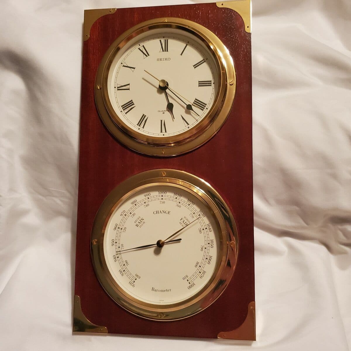 /projects/dashbaud/img/projects/dashbaud/wallclock.jpg